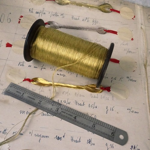 12 yard ANTIQUE French very fine Gold Metallic Metal Thread Embroidery Fly Tying - Picture 8 of 12