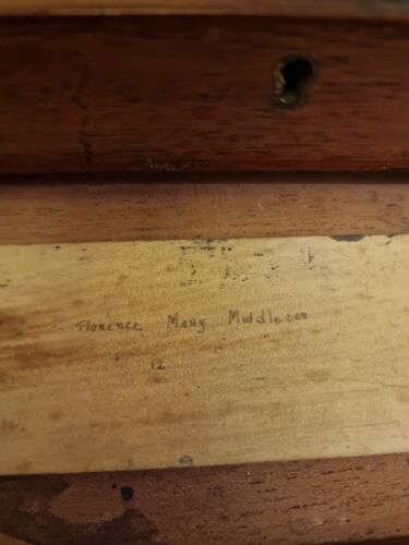 An Antique Winsor & Newton Mahogany Artist Box Late 19th Century - Picture 17 of 24