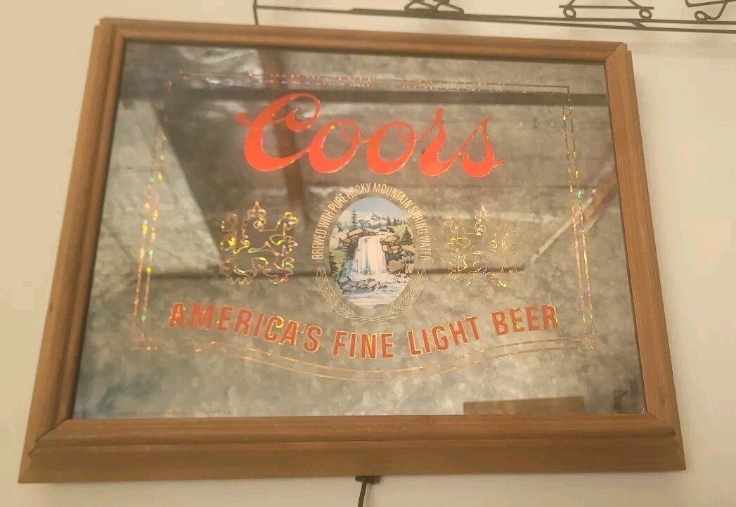 Vintage Coors Banquet Beer Lighted Mirror Wood Framed Sign 25