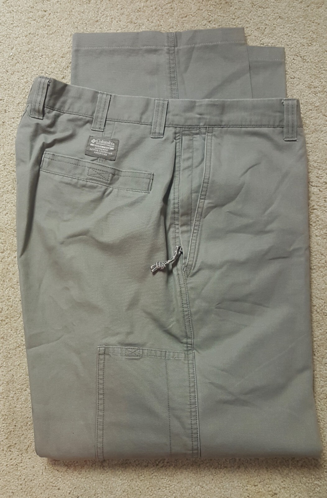Columbia Cargo Pants 34x30 Like New Excellent Condition-image