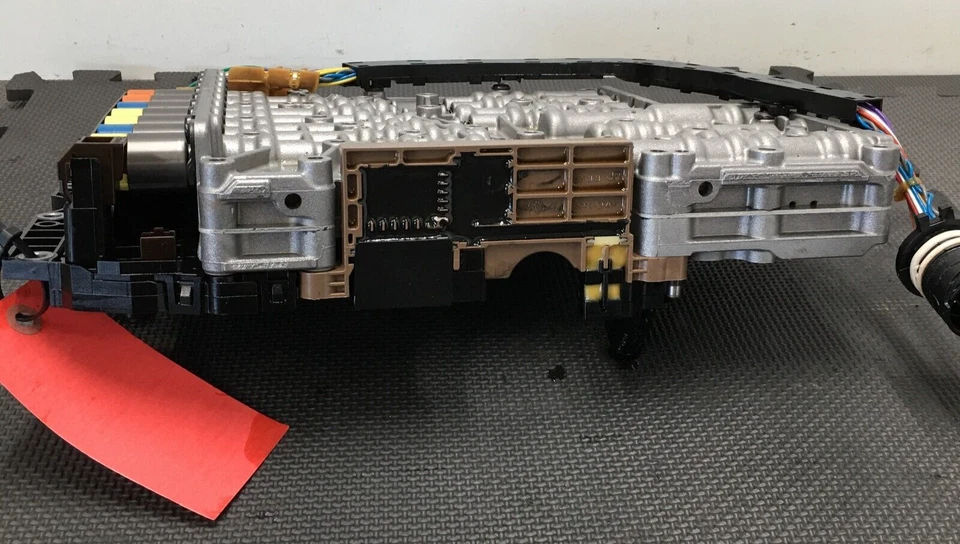 Audi A4 Quattro 2009 transmisión automática carrocería de válvula de control OEM Foto 2 de 4