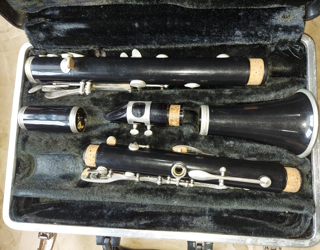Selmer Signet Resonite Clarinet w/ Case USA very good for sale