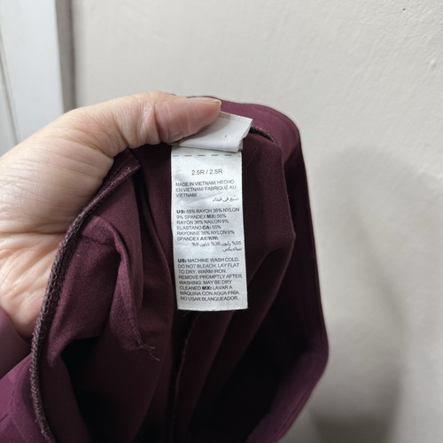 Chicos Travelers Burgundy Crepe Pants Pull On Elastic Waist Straight Leg 14 2.5 - Picture 5 of 6