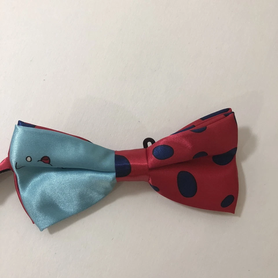 Милый котенок аниме галстук-бабочка на черный галстук Geek - трофей ящик эксклюзивный - Изображение 3 из 4