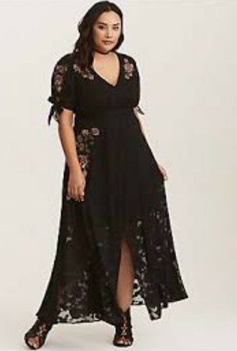 TORRID BLACK LACE FLORAL SHORT SLEEVE 