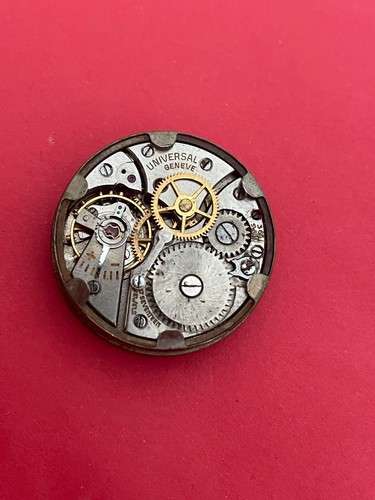 Vintage Universal Geneve Manual Winding Movement - Picture 3 of 5