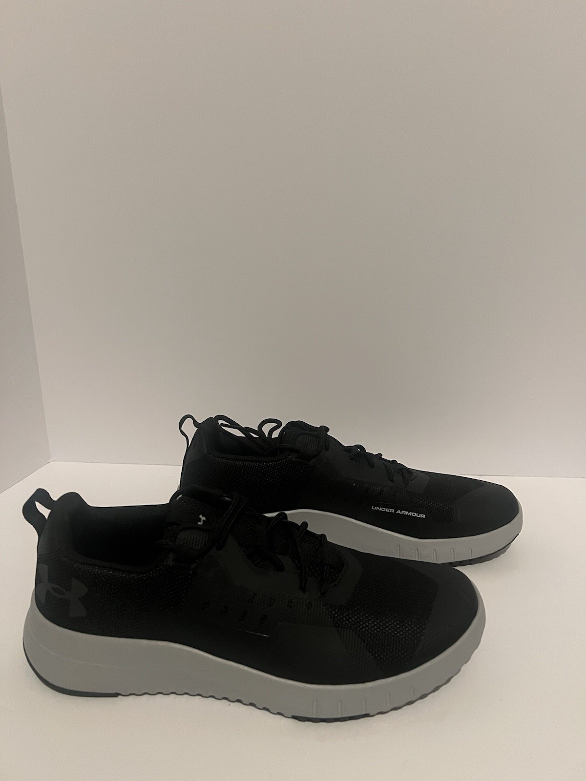 Under Armour UA TR96 Black Athletic Shoes  - Men's US 8.5 - New In Box - READ thumbnail 2