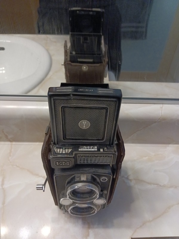 vintage tlr camera Yashica-Mat EM, a classic medium format twin-lens reflex (TLR
