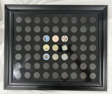 63 CASINO POKER CHIPS WALL DISPLAY PICTURE FRAME 19”x23” 9 CHIPS INCLUDED 🔥