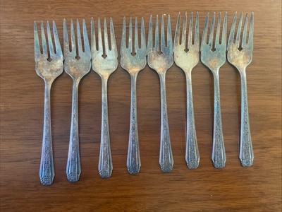 Reed & Barton Evangeline Flatware Retired Salad Forks Lot Of 8  Floral