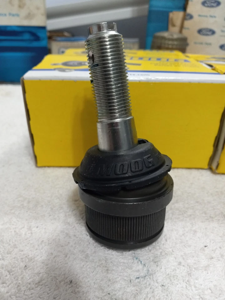 Moog Upper Lower Ball Joint Set Ford F250 F350 F450 F550Super Duty 4x4 1999-2004 - Image 3 of 4