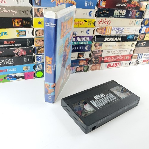 Air Bud 2: Golden Receiver (VHS, 1998) Disney 90's Vintage Family Comedy Dog - Picture 2 of 4