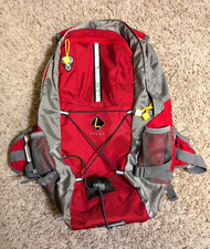 Mochila Ledge Sports Jetflow Hydration Compatible 2-L Raptor Rojo Gris Amarillo