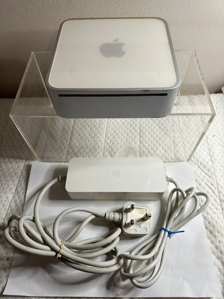 Apple Mac Mini A1176 Intel Core 2 Duo 2GHz 1GB Ram 120GB DVDRW BLUETOOTH + Psu - Image 3 of 4