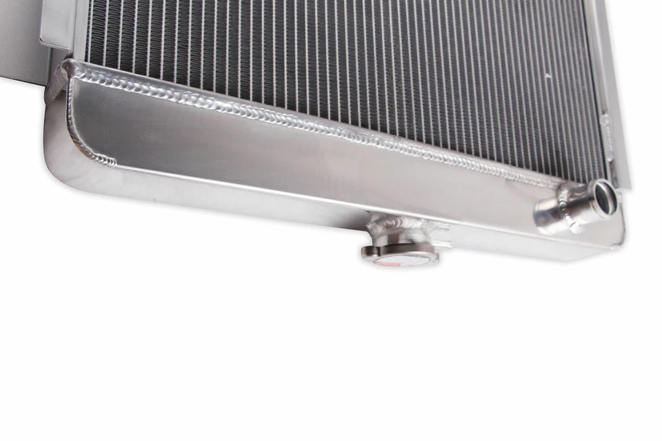 3 行 Alu 散热器+罩+风扇适合 1962-67 雪佛兰雪佛兰 II Nova SS 3.8L 升 5.3L 升 — 第 4/4 张图片