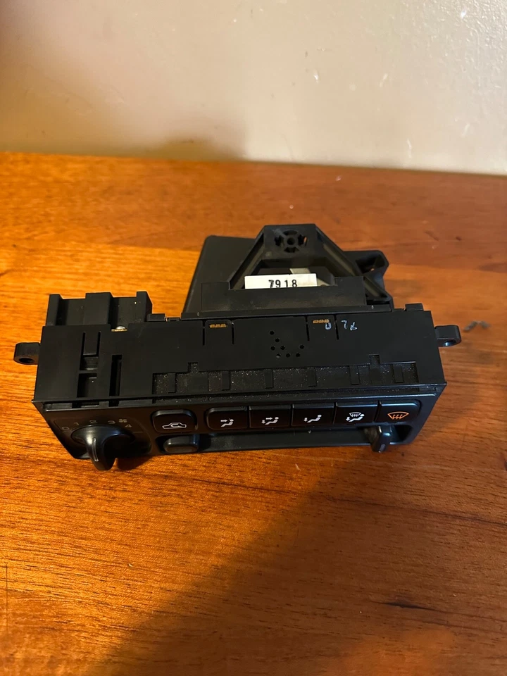 Controles climáticos de temperatura Subaru Legacy Outback 1995-1999 OEM Foto 3 de 4