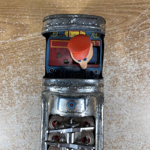 Vintage Tai Fong Piston Silver Mountain Tin Train Toy #4067 For Parts or Repair - Picture 7 of 10