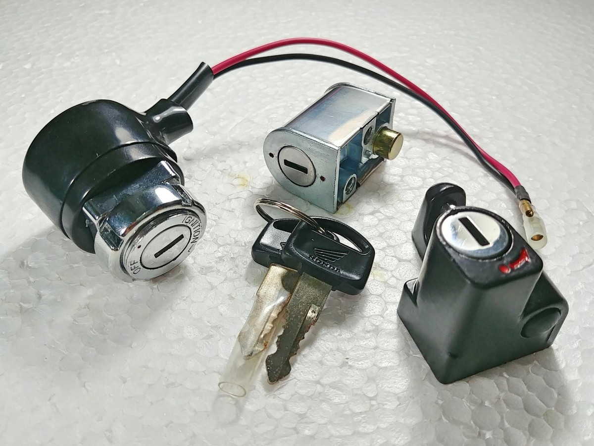 DUCABIKE (DBK) - キーシリンダーカバー用 ボルトキット – iMotorcycle Japan バイクのキーロックシリンダー Compatible With SL100 For Motosport 100 1970 1971 1