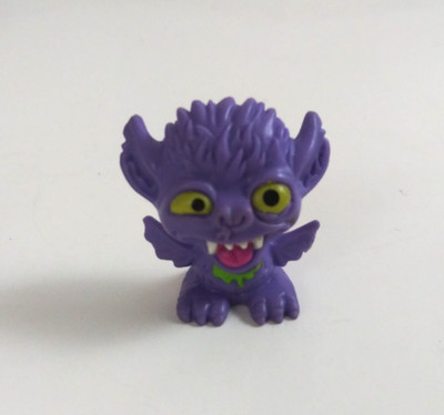 The Ugglys Pet Shop Series 2 Putrid Pets Hairiest Purple Bogus Bat Rare