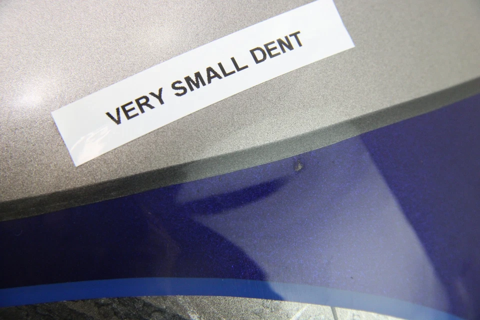 Harley Electra Glide 2017 tanque de combustible plata paladio y azul fantasma P61000248eau Foto 3 de 4