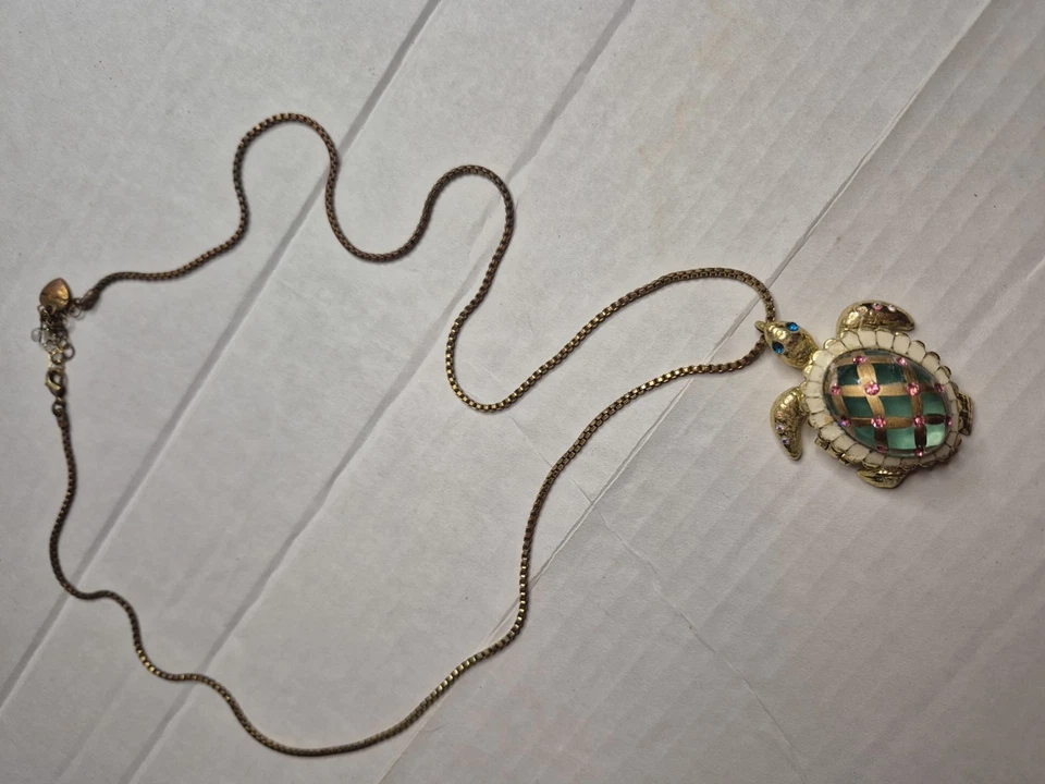 Betsy Johnson Vintage Sea Excursion Sea Turtle Starfish Pearl Box Long Chain - Image 2 of 4
