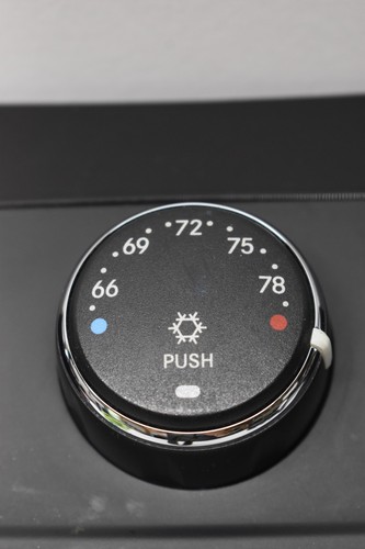 2011-2014 Chrysler 200 Automatic AC Heater Climate Control 1SW68DX8AD H2K23 - Picture 4 of 18