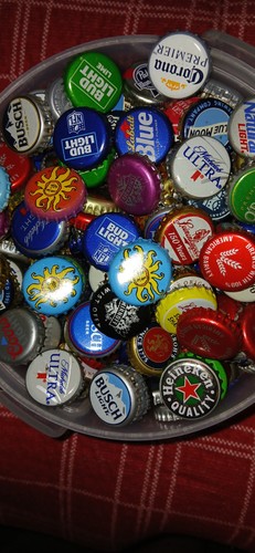 500 Used bottle caps. Many brands, Clean and sorted