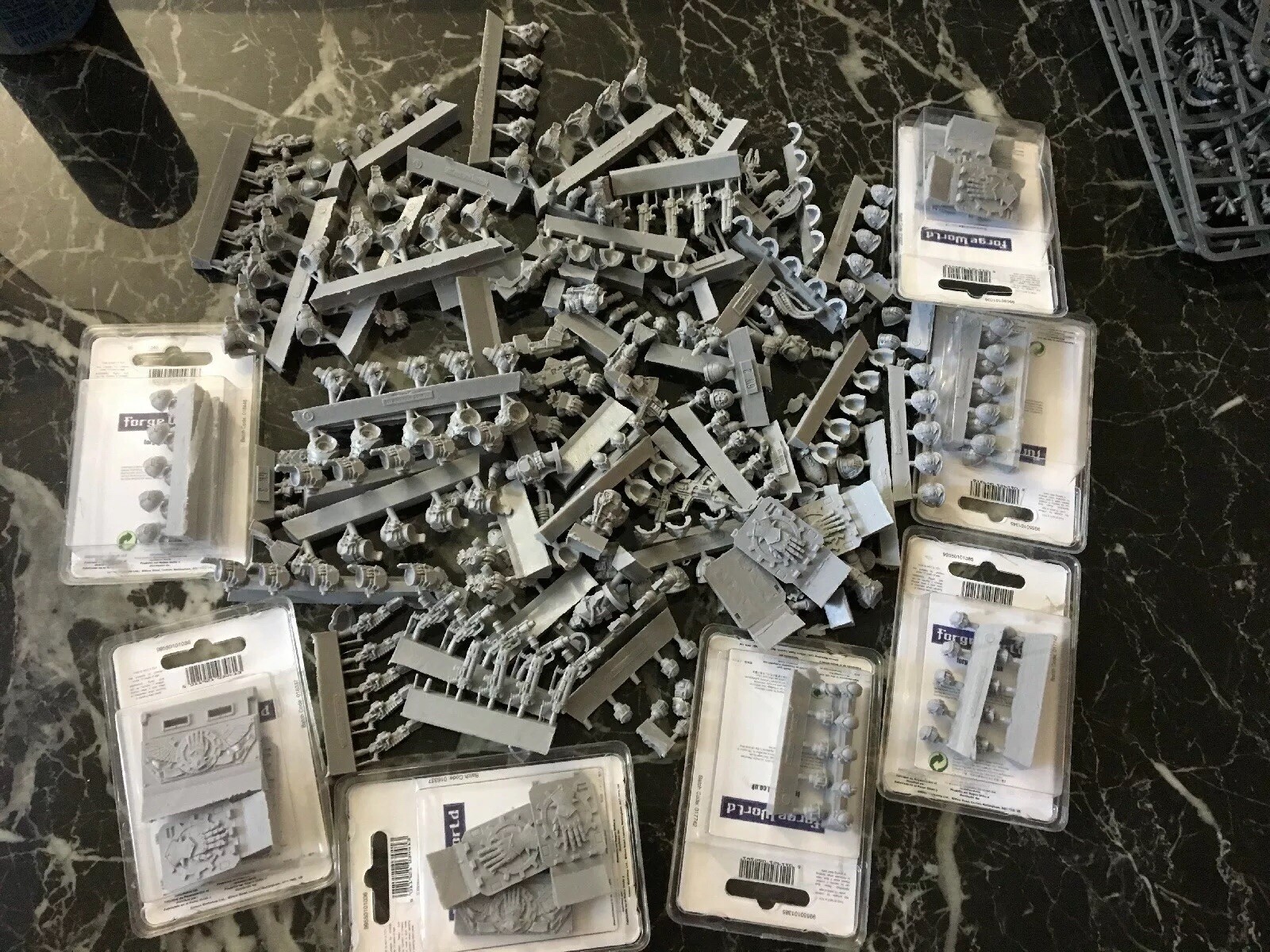 Warhammer 30k Horus Heresy forgeworld FW Manos de Hierro Nuevo En SPRUE Lote Warhammer 30k Horus Heresy forgeworld FW Manos de Hierro Nuevo En SPRUE Lote