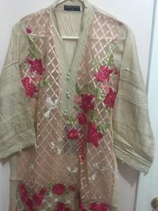 agha noor kurta