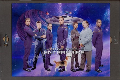 BEAUTIFUL Star Trek: Enterprise PHOTO on GLASS Crew & NX-01 on Purple w/Planet! - 第 2/2 張圖片
