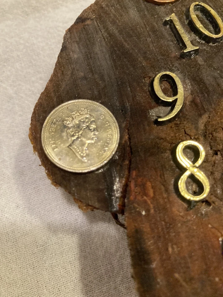 Handmade Clock on a Slice of Wood w Queen Elizabeth Coins - Image 2 of 4