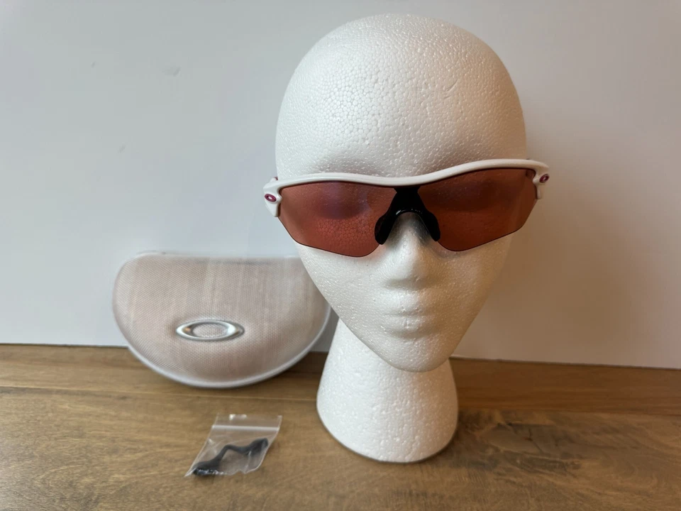 Gafas de sol Oakley OO9184-10 Radar Shield blancas/rosas concientización sobre el cáncer de mama