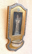 Acquasantiera con immagine della Madonna di Oropa