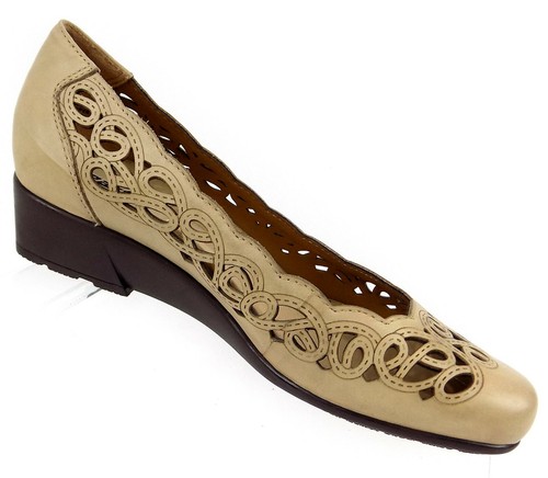 Earth Bayside Biscuit Womens Shoe Size 7.5B Beige Leather Cut Out Wedge Heel - 第 3/12 張圖片