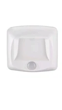 Mr. Beams Motion-Sensing Battery Powered 35 lm LED White Stair Deck Light 1 pk