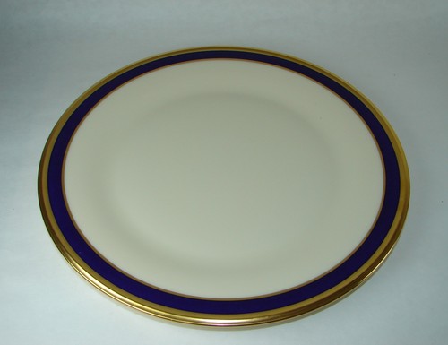 Set of 4 Vintage Lenox Gold and Cobalt Band Porcelain Dinner Plates - Picture 3 of 7