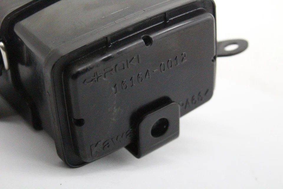 BOTE DE EMISIÓN DE CARBÓN EVAP EVAP 18-22 KAWASAKI NINJA 650 400 KLR 16164-001 Foto 2 de 4