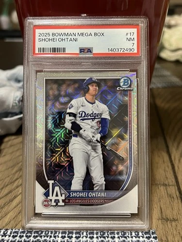 2025 Bowman Mega Box Shohei Ohtani Dodgers #17 Chrome Mojo Refractor PSA 7