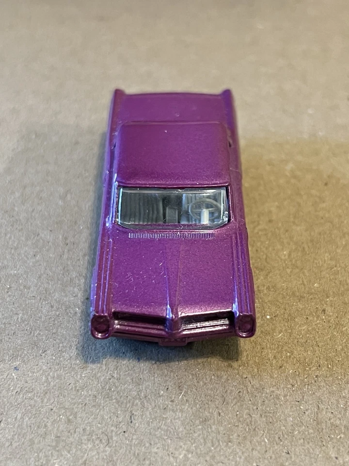 Vintage Matchbox Lesney #22 Pontiac GP SuperFast Purple With Original Box NM - Image 2 of 4
