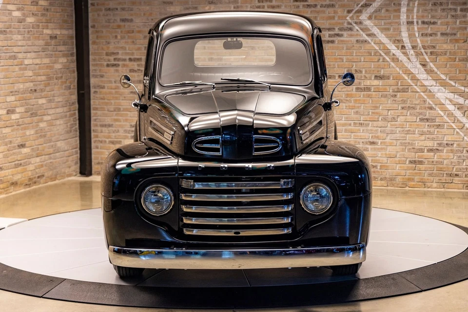 Ford F1 1948 camioneta Foto 2 de 4