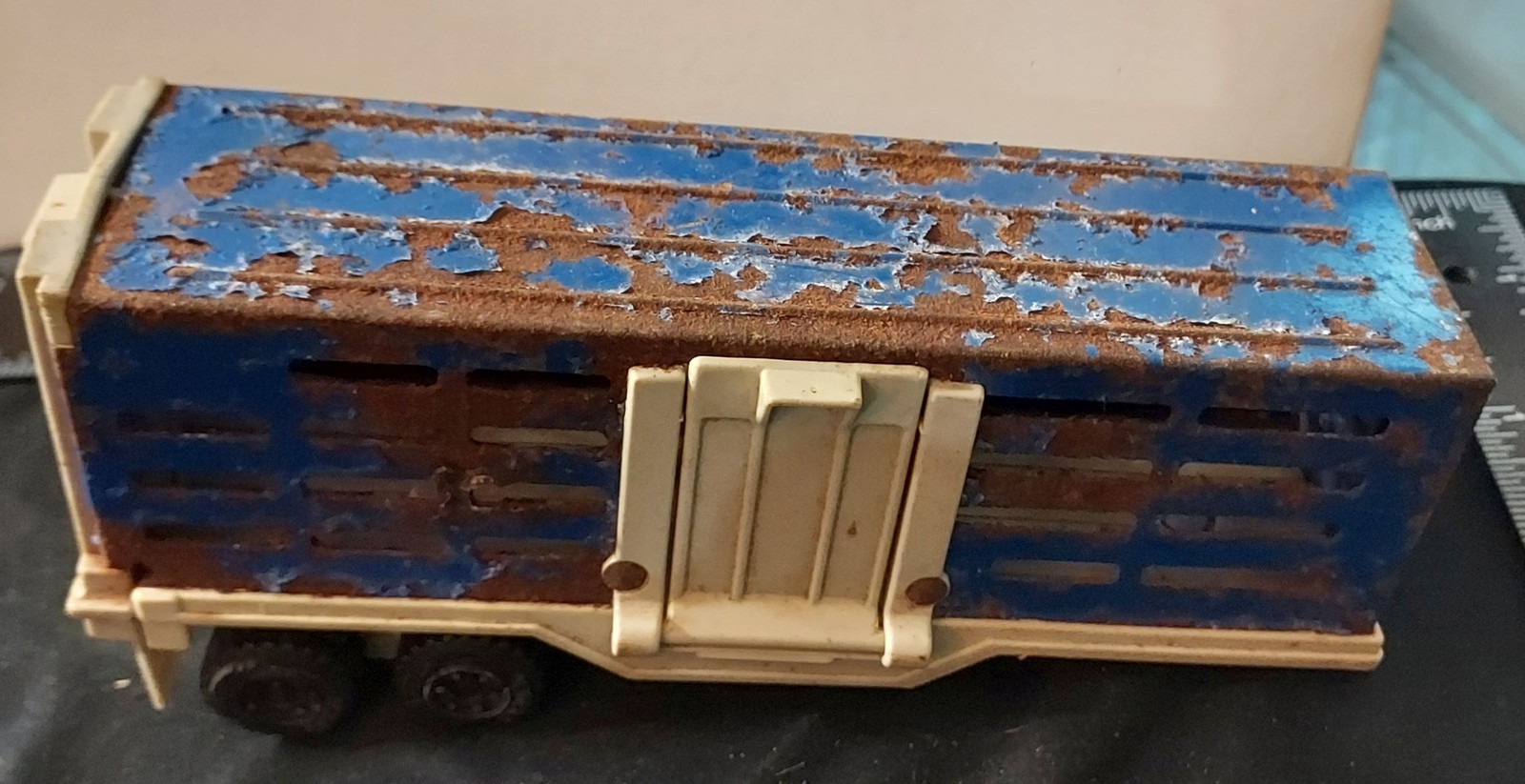 Foto 1 di 13