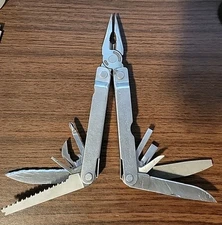 Original LEATHERMAN SUPER TOOL, Made In Portland, OR, Multi-tool, Used