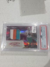 Tua Tagovailoa 2020 Spectra Radiant Rookie Patch Auto - Neon Pink /25 PSA 9