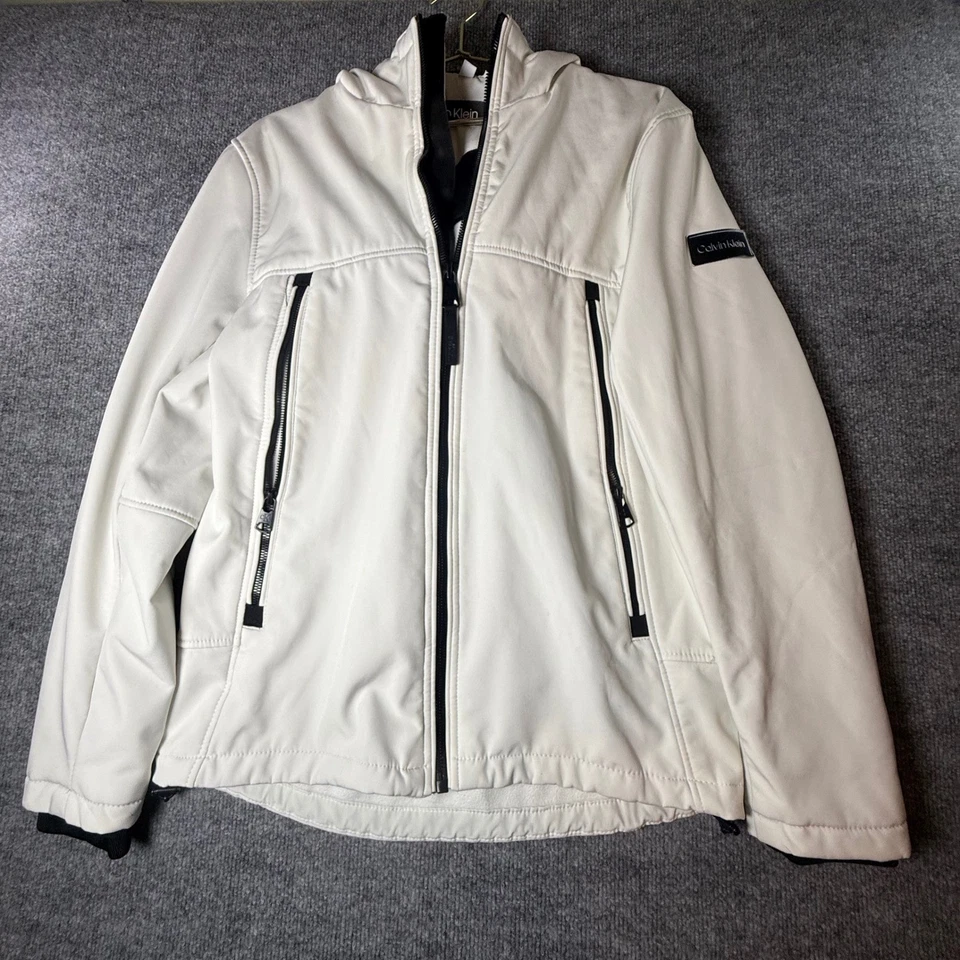Jaqueta Calvin Klein branca com capuz macia feminina tamanho P pequena - Imagem 2 de 4