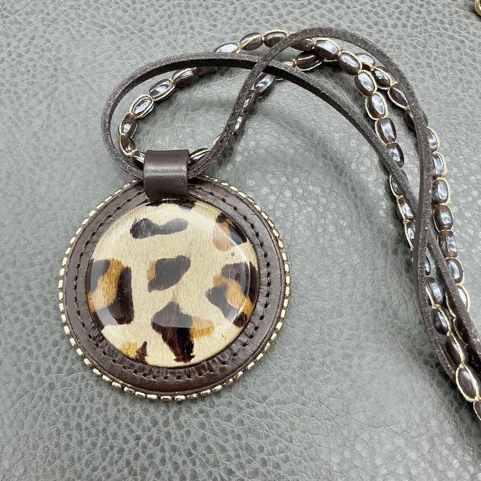 Collar Colgante Chico's Estampado Leopardo Cuero Marrón Cuentas Vidrio Ahumado Tono Dorado Foto 3 de 4