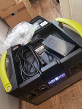 FREE SOLAR  PANEL !! ooal zero yeti 1000 lithium portable power station