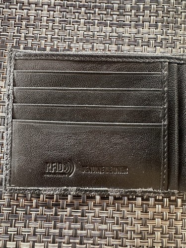 True Religion Logo Men's Bi-Fold Wallet RFID Black Gray Genuine Leather NWT - Picture 4 of 6