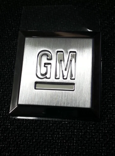 OEM GM Front Fender or Doors "Mark of Excellence" Stainless(1) Emblem 84689784