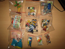 Ferrero Maxi Ei Kinder &Uuml;beraschungseier Spielzeug Figuren 1993 - 1999 Stecken