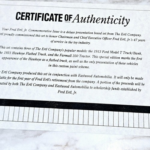 Ertl Signature Edition Deluxe Box Set 1913 Ford Bank Hawkeye Truck Farmall 350 - Picture 12 of 12
